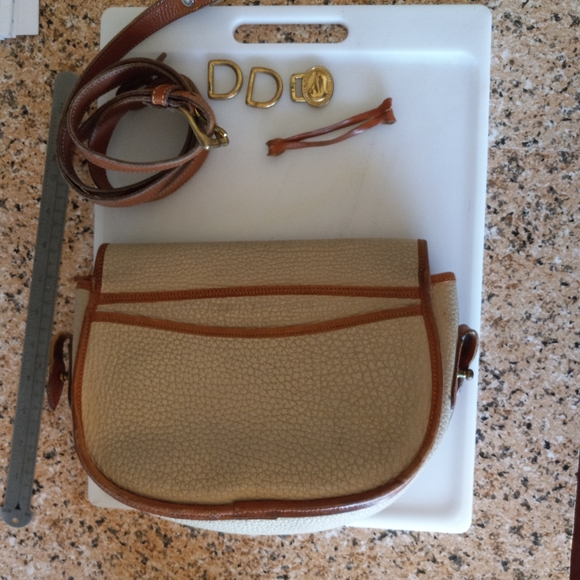 Dooney & Bourke Vogue Saddle Flap Bag 1990's - Picture 4 of 12